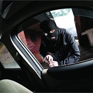 20140302192727-m-stealing-car-thief